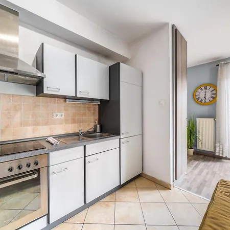 Weiner With Balcony Lägenhet Budapest